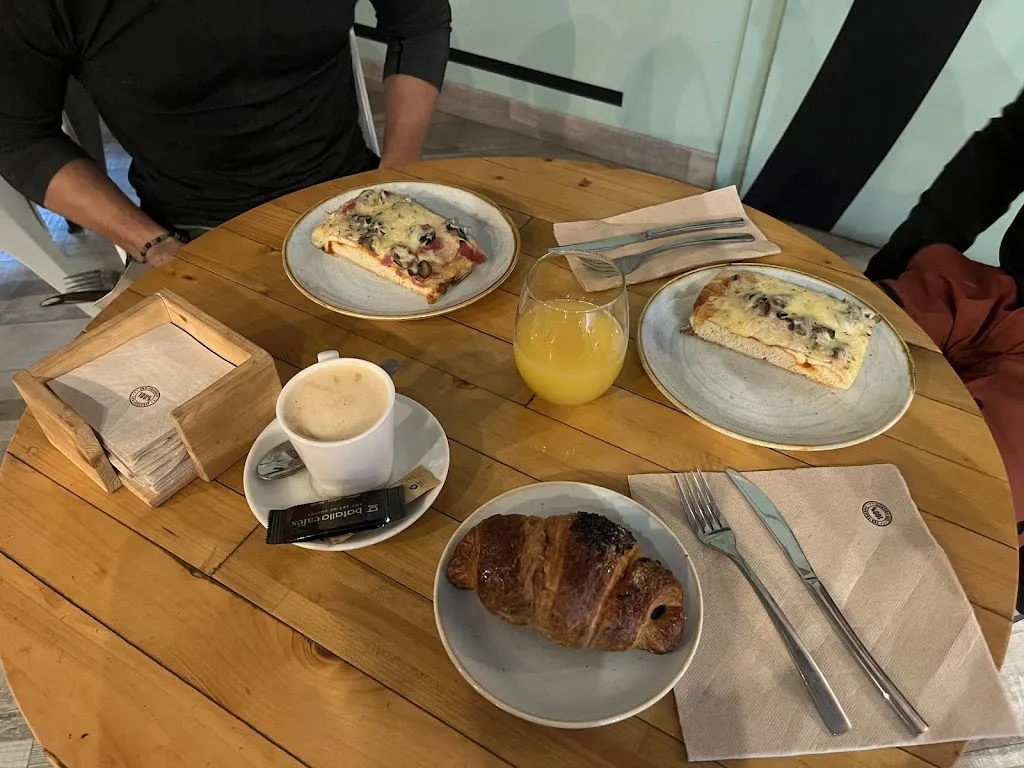 pauladelacruuzz_Rústic - Obrador Artesà_Aitona_review