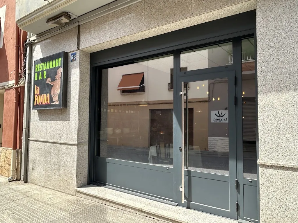 La Fonda ca l’Asturià restaurant in Aitona