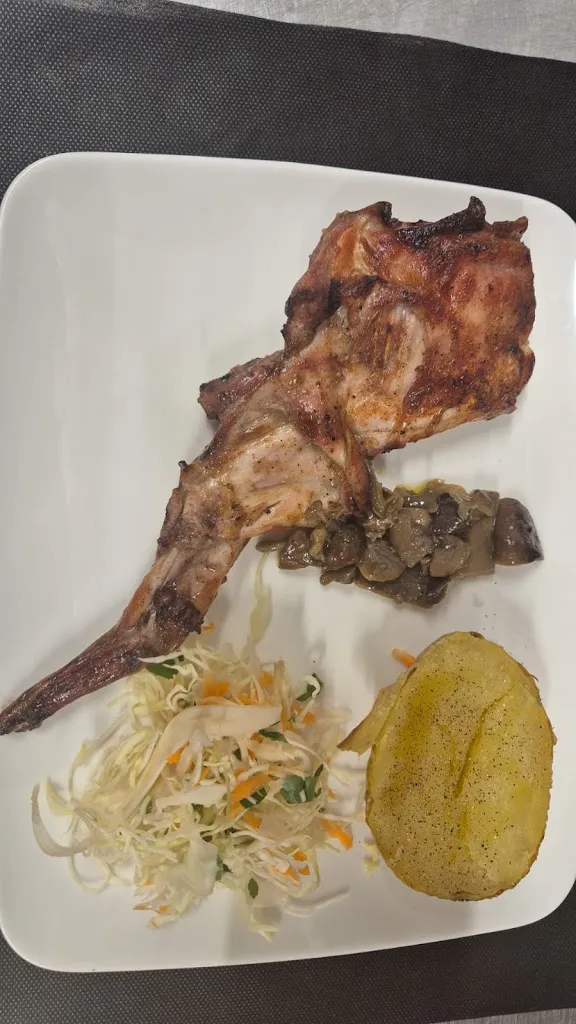 Braseria Vintage Bar Restaurant Agramunt_Agramunt_slider_image_2