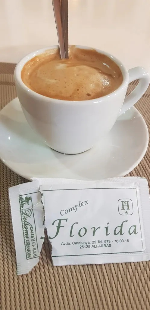 Gerardo Vst_Complex Florida_Alfarràs_review