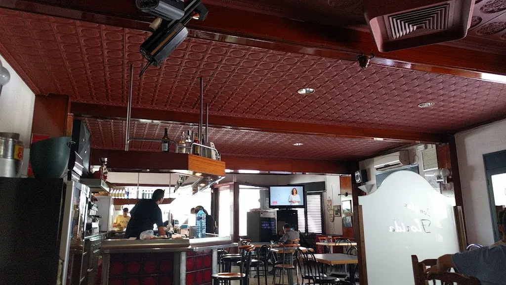 Isabel Taña Arnaus_Complex Florida_Alfarràs_review