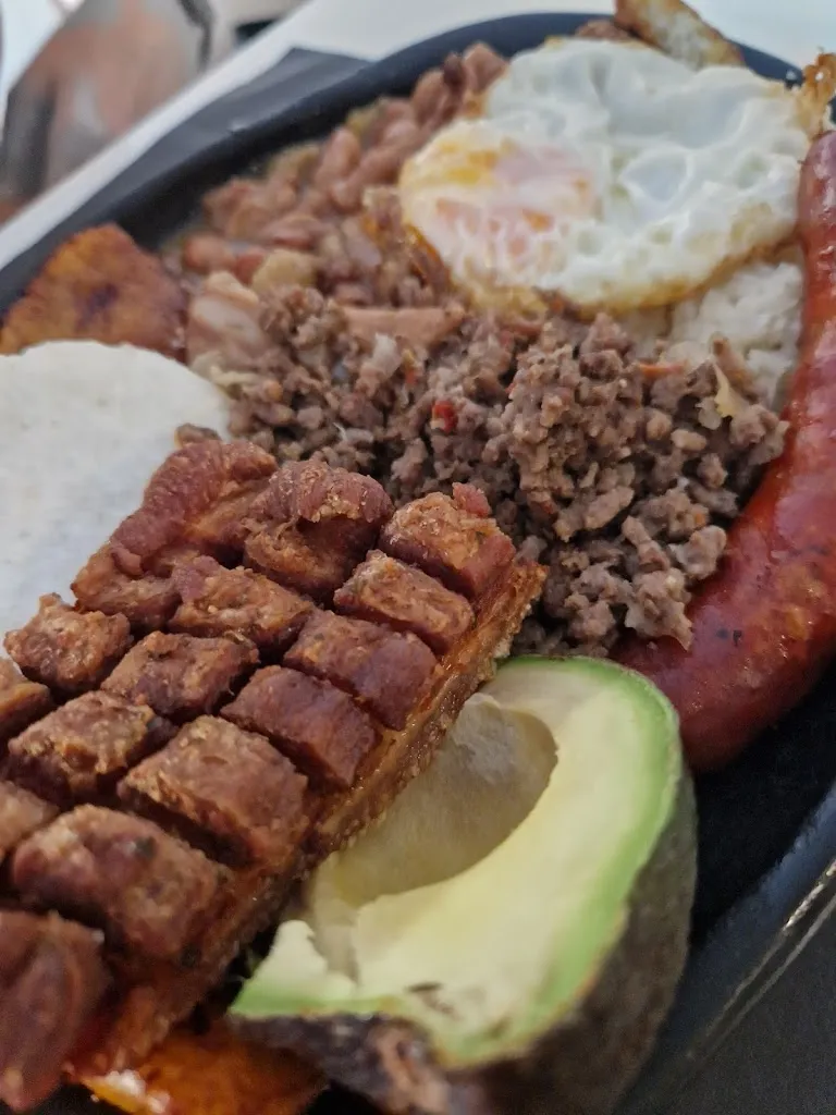 David Sanz_Bar Saladà_Alcarràs_review