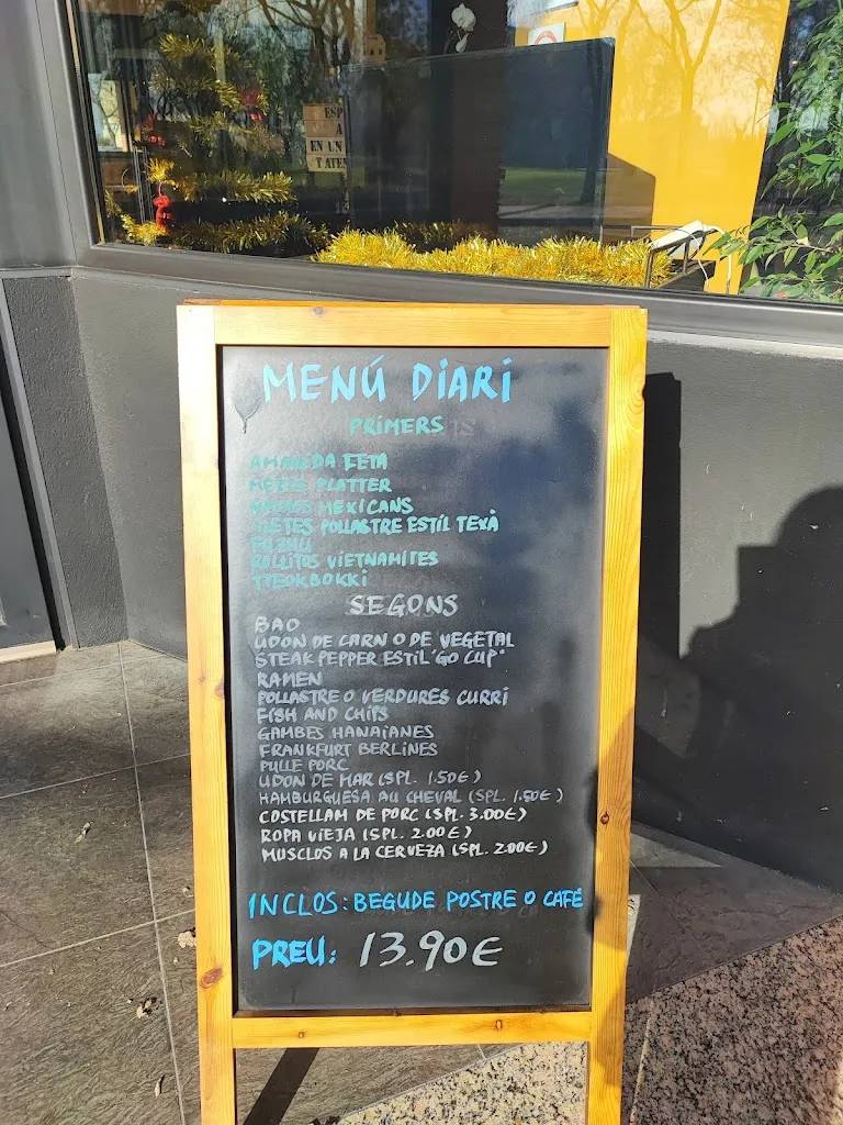 Menu_Eat the World Mollerussa_Algerri_image_2