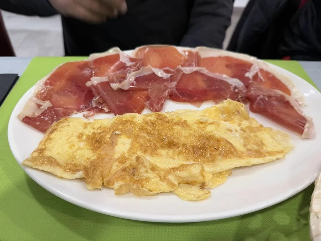 Menu_Bar La Societat_Almatret_image_7