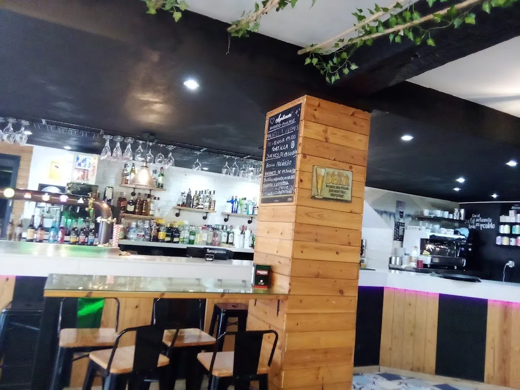 Ana María L.Prieto_Cervecería La Nueva Internacional_Betanzos_review