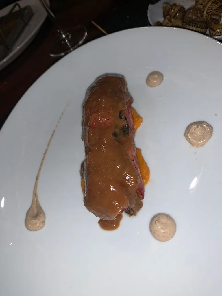 Eugenia OB_Mainland Irish tabern_Alpicat_review