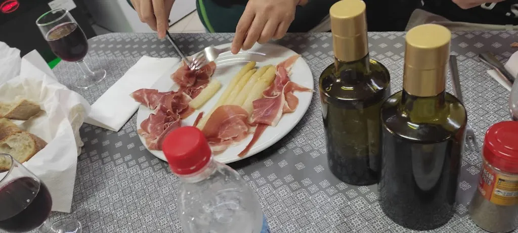 Luis Chirinos_Llar del Poble d'Artesa de Lleida_Artesa de Lleida_review