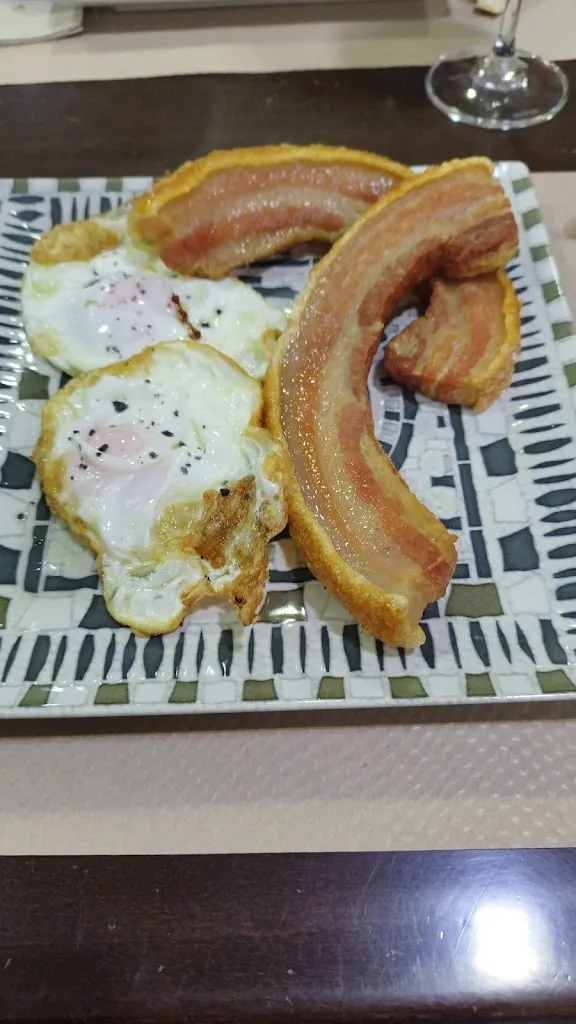 José Pérez Mesas_Bar Can Manos_Artesa de Lleida_review