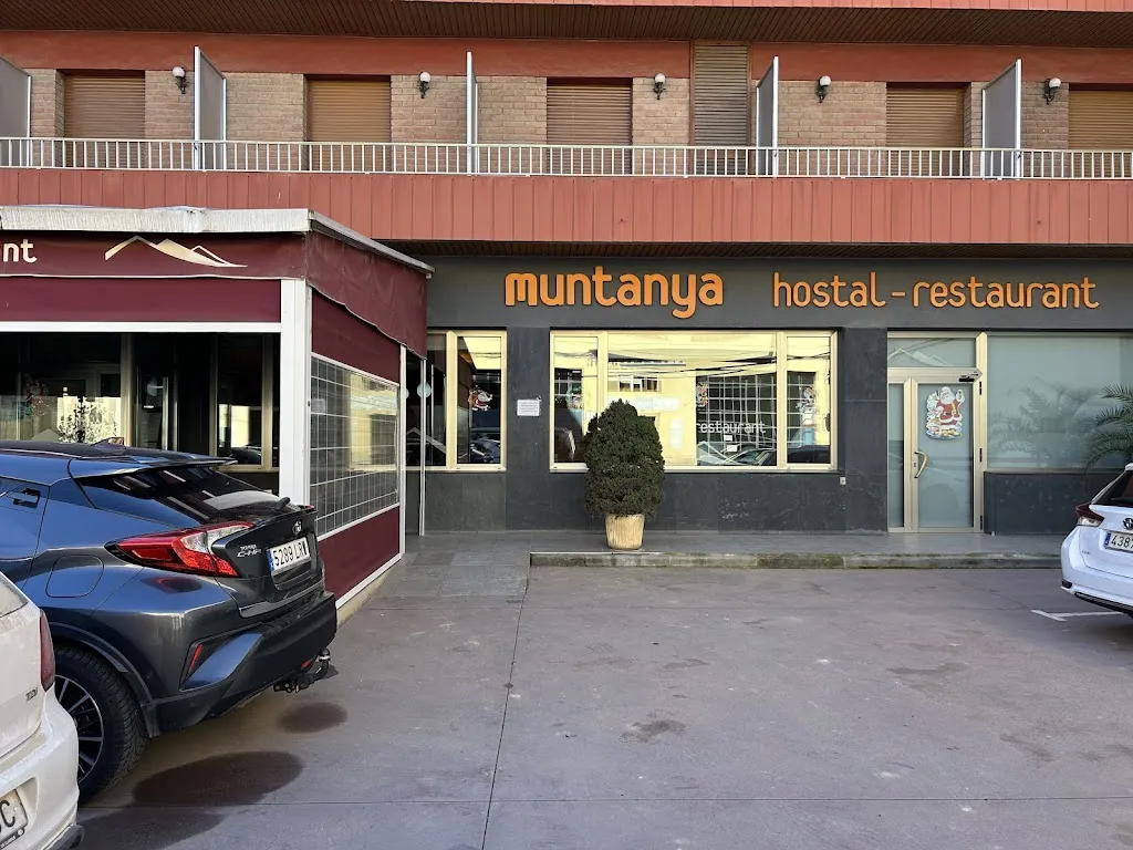 Hostal-Restaurant Muntanya_Artesa de Segre_slider_image_3