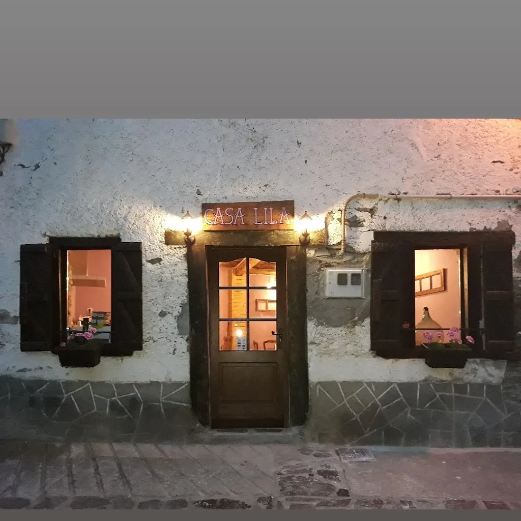 Bar Restaurant "Casa Lila" restaurant in Bausen