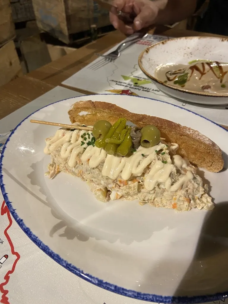 Borja Gomez_Borda Ignasia_Alt Àneu_review