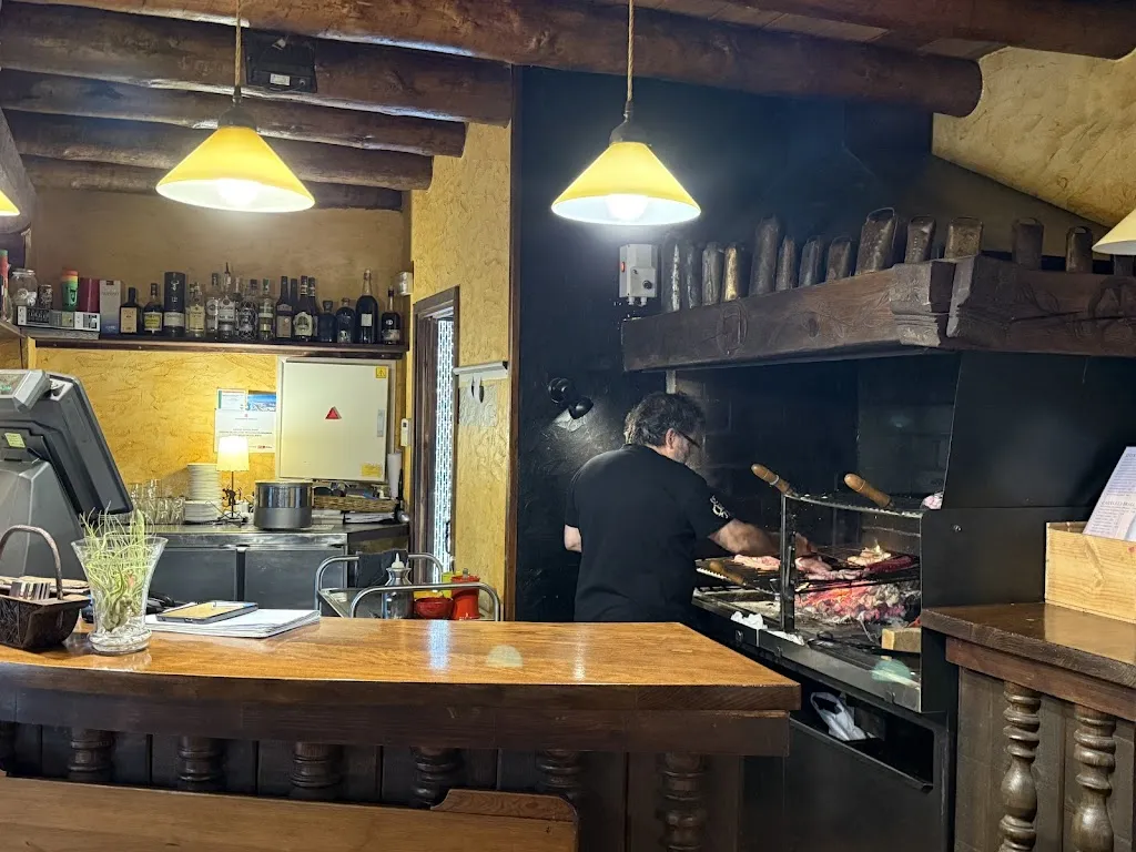 Theunis vanAardt_Braseria L'Esquella_Alt Àneu_review