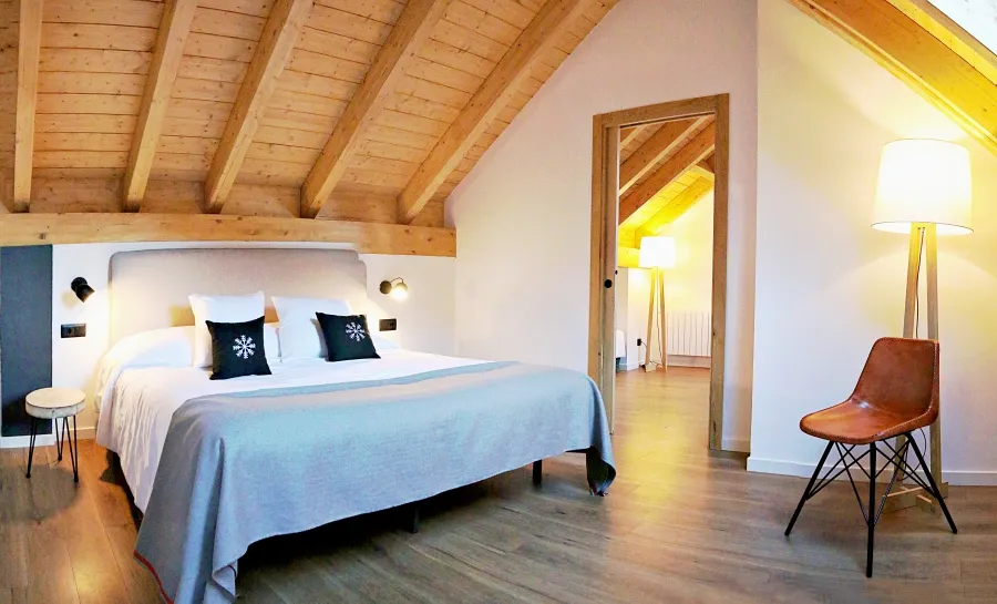 Hotel Restaurant Lo Paller_Alt Àneu_slider_image_2