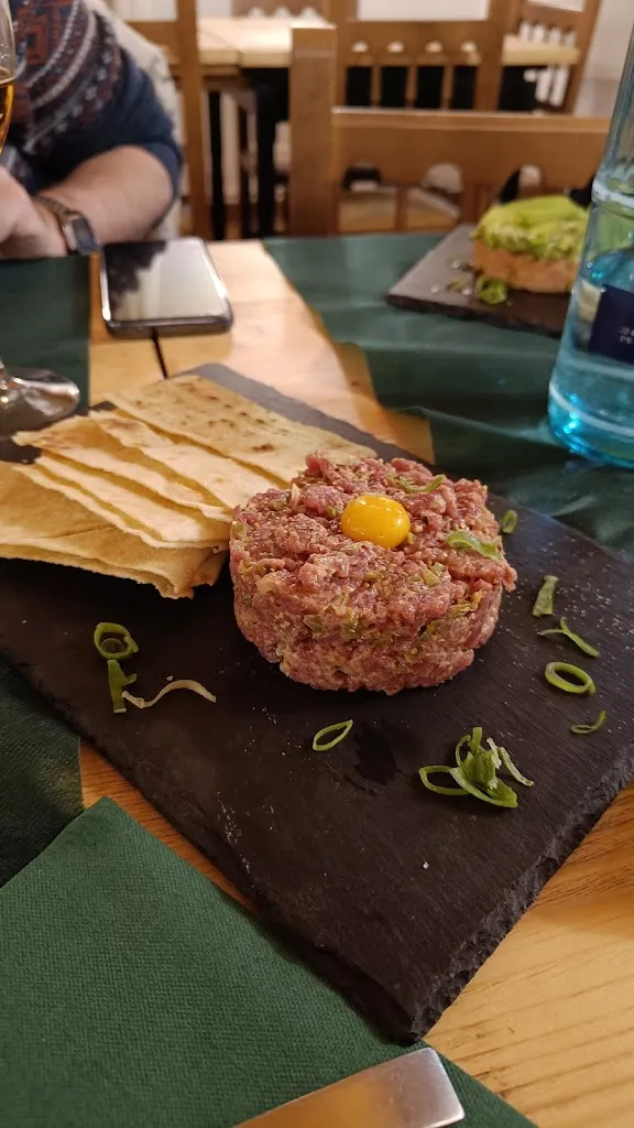 Anna Carrera Castellarnau_Braseria Llenya | Esterri d'Àneu_Alt Àneu_review