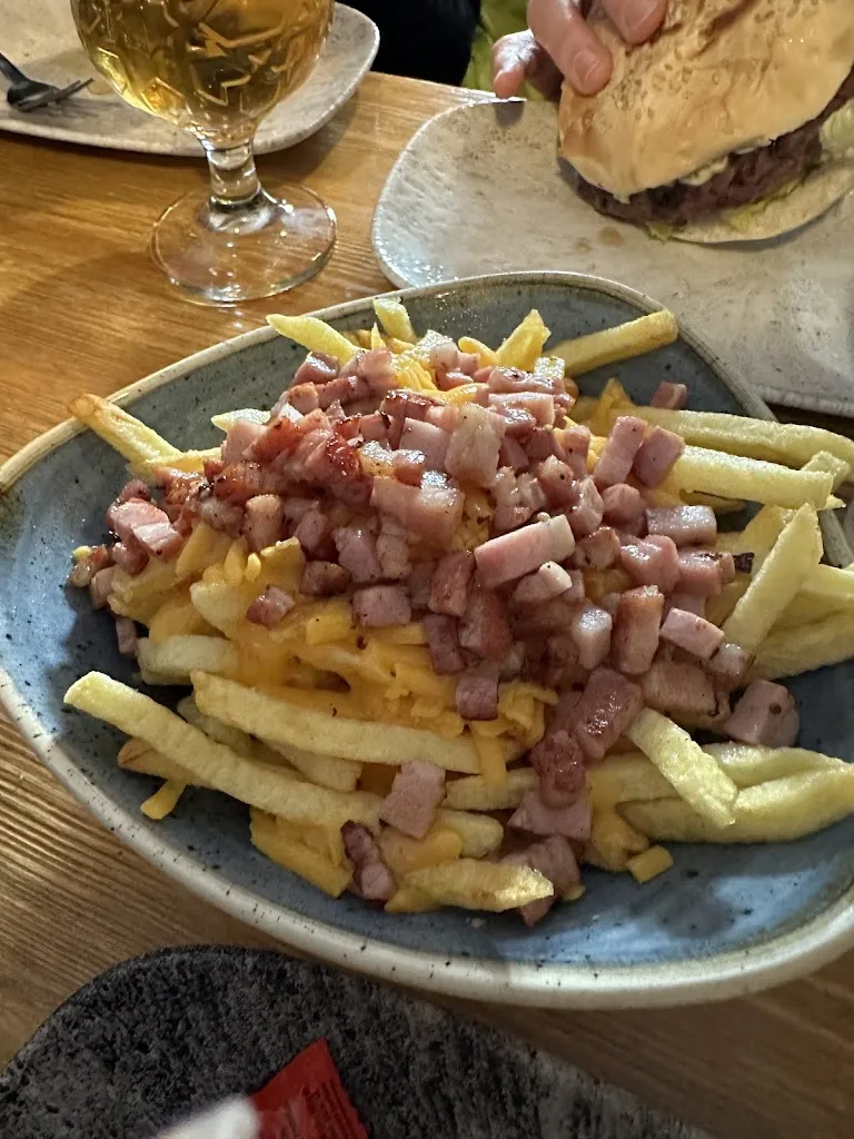 Janel Loi_Sherry_Alt Àneu_review