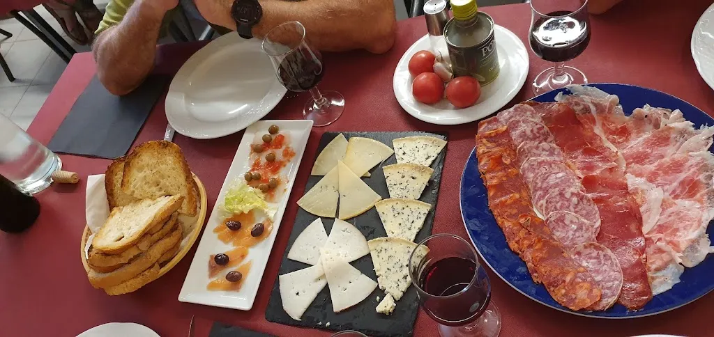 Vinyes del Mig Restaurant_Bell-lloc dUrgell_slider_image_2