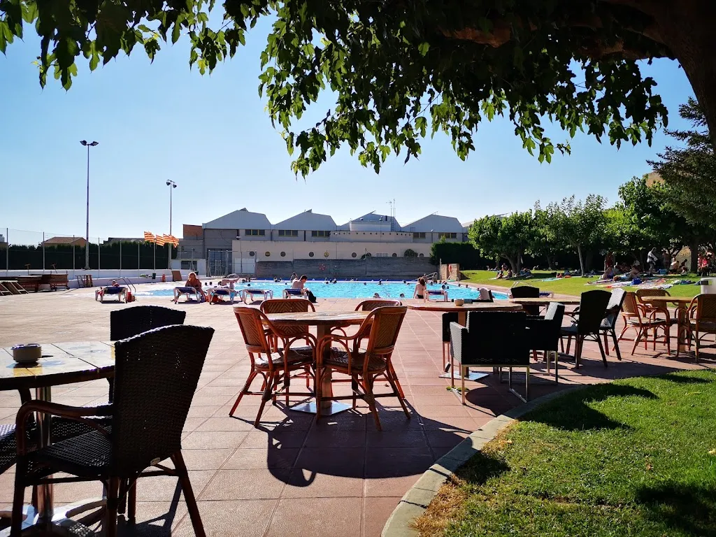 Les Piscines de Bellcaire restaurant in Bellcaire dUrgell