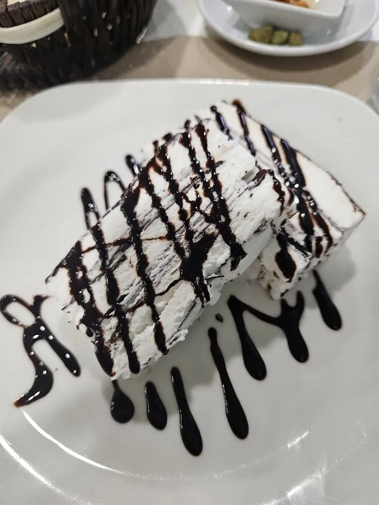 Katherine Villarroel_S-Now_Bellpuig_review