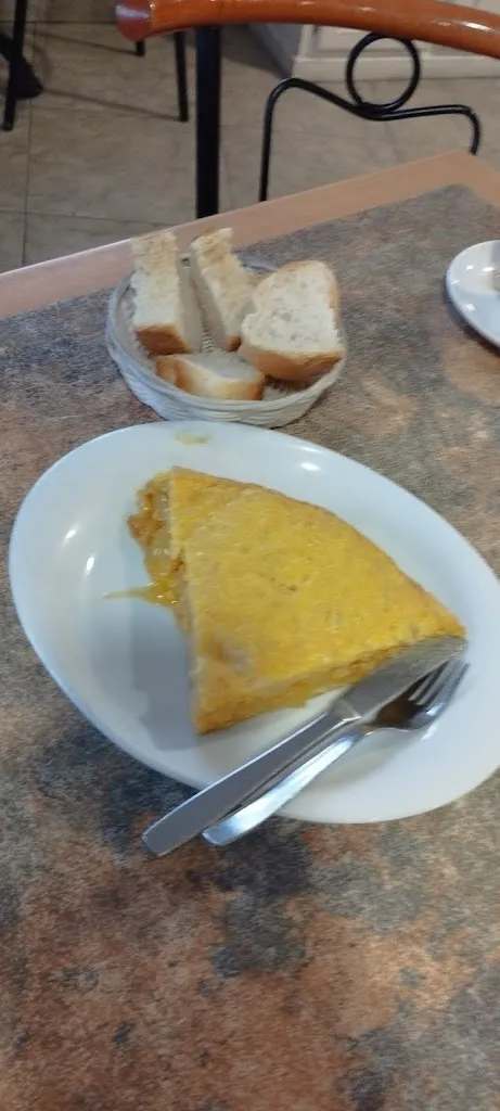 Maria Belen Maceira_Bodegas Barral_Betanzos_review