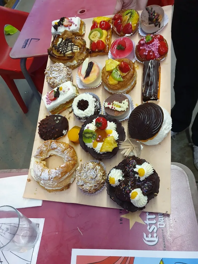 Jan Derks_Bar Restaurant Can Pere_Camarasa_review