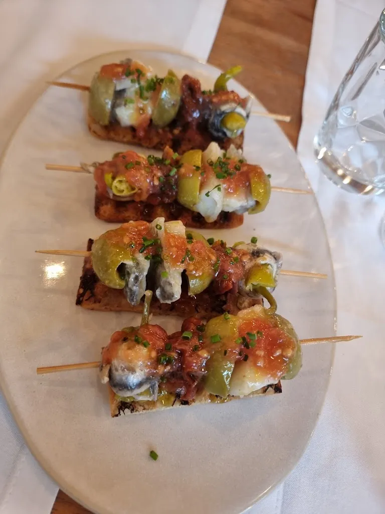 Menno Olivier_Restaurant Mare De La Font_Bassella_review