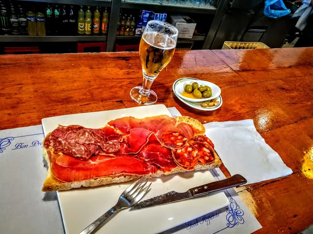 Camping Restaurant Entrellacs_Bassella_slider_image_3