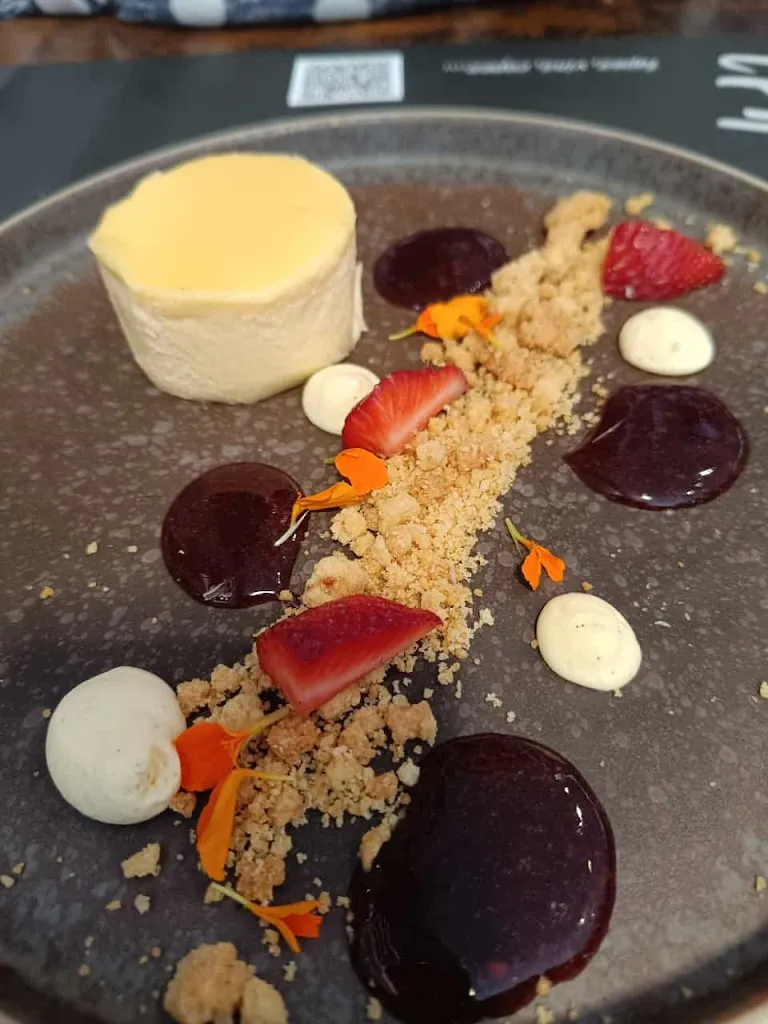 Sarah Carlton_l'Apagallums_Bassella_review