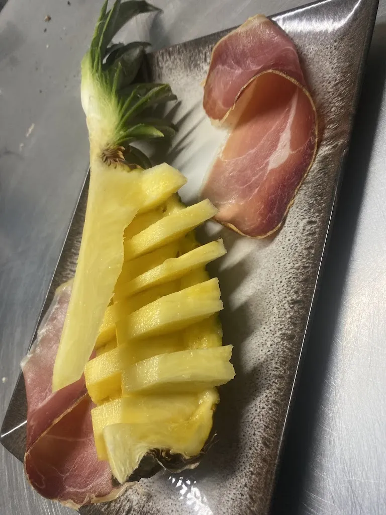 LA GATA LOCA_Bassella_slider_image_3