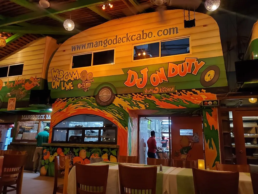 Mango Deck_Cabó_slider_image_1