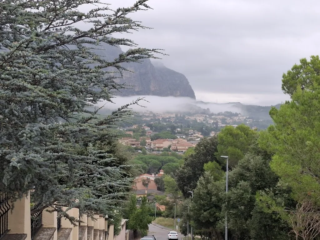 B Deniz_Hotel Checkin Montserrat_Castellar de la Ribera_review