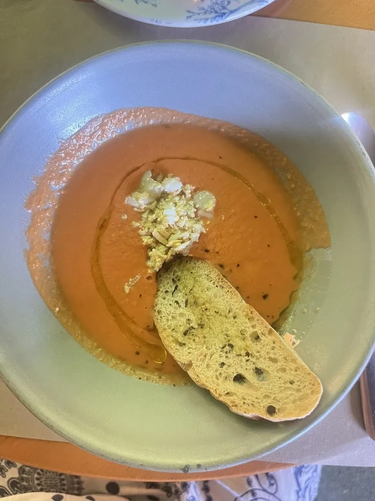 Irina Yakovienko_Cafeteria Slàvia_Borges Blanques Les_review