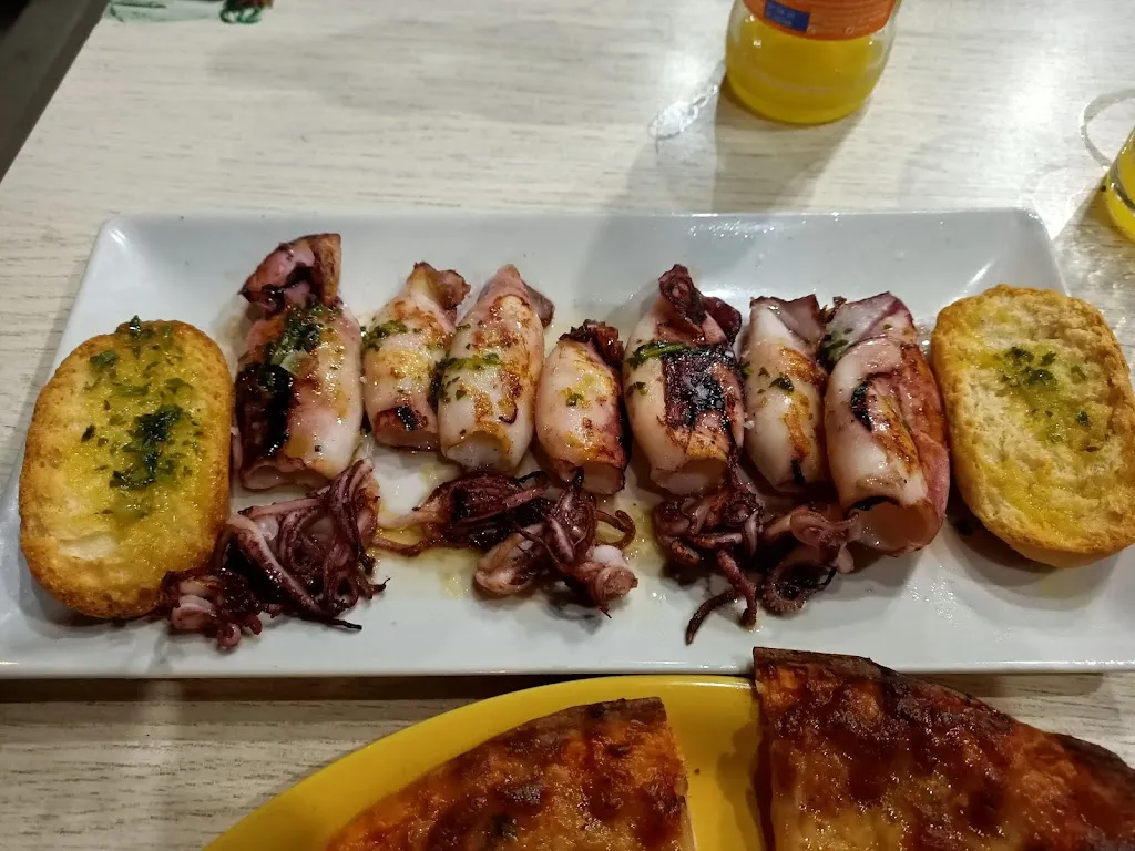 Alexander schmöhe_El niu_Borges Blanques Les_review