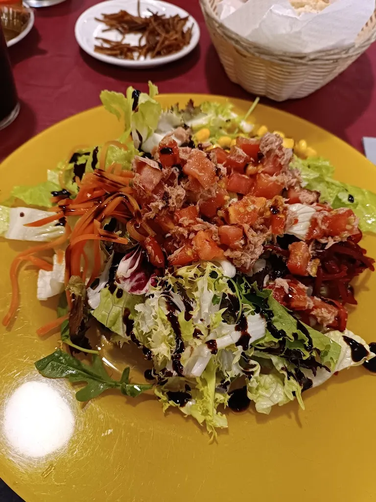 Andreina Mejia_bar restaurant del polígon_Borges Blanques Les_review