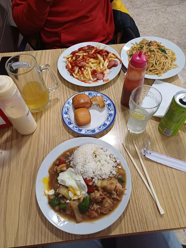 nuria rebellon torra_Bar Mil Feliz_Borges Blanques Les_review