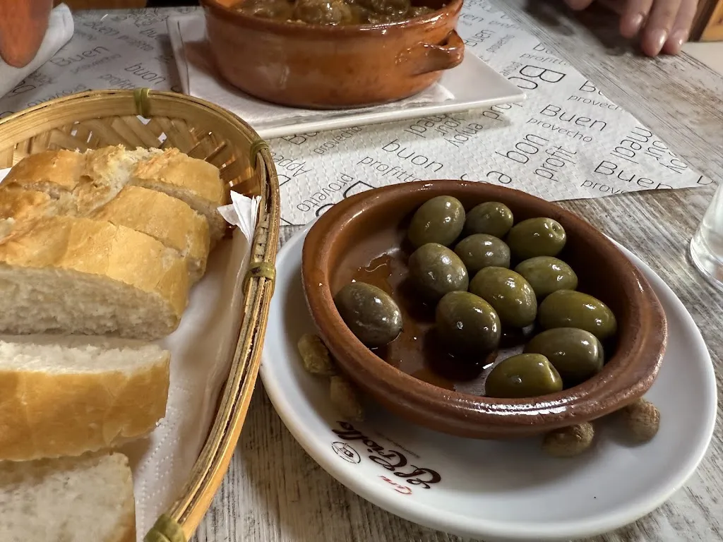 karles martinoy_Bar Mònico_Borges Blanques Les_review