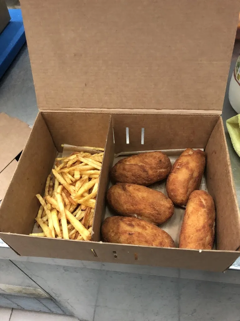 Cava de Illán Sidrería_Cava_slider_image_3