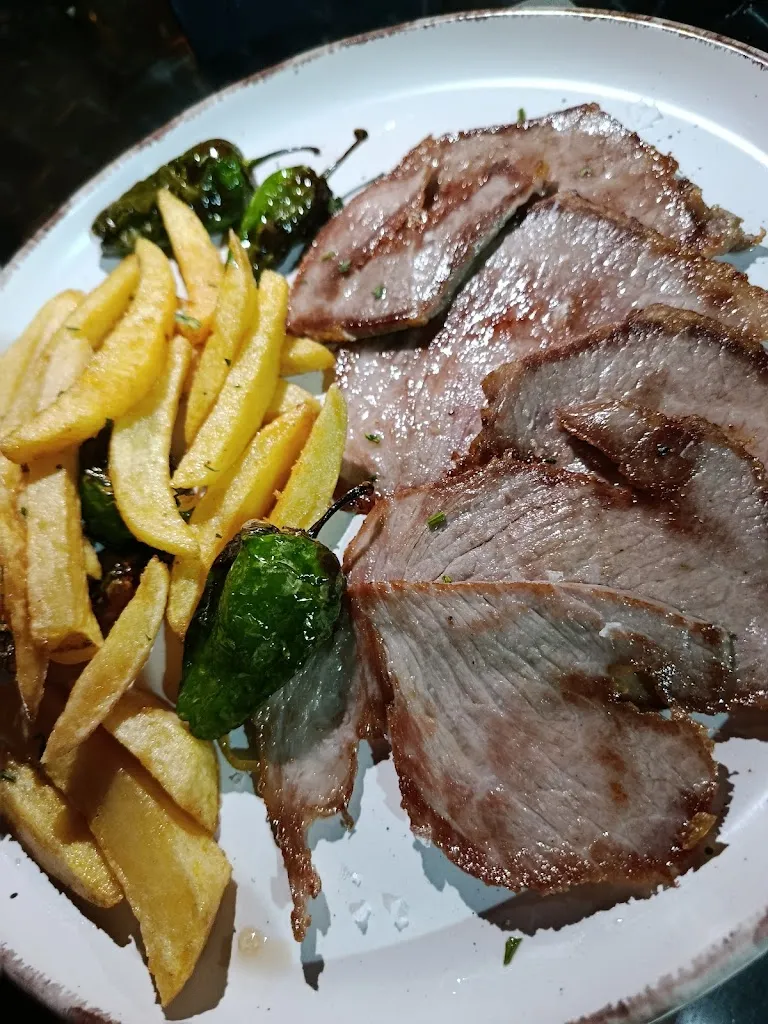 Magdalena Merelo_La Cava_Cava_review