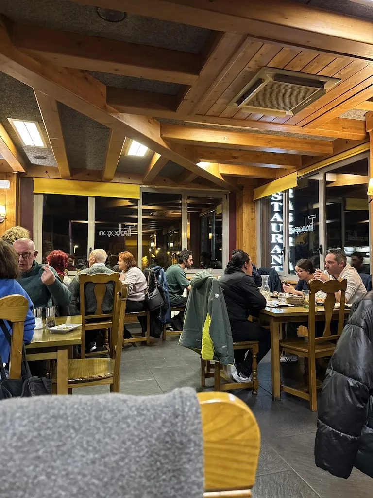 pedali aylis_Restaurante Tiraboçon_Bossòst_review