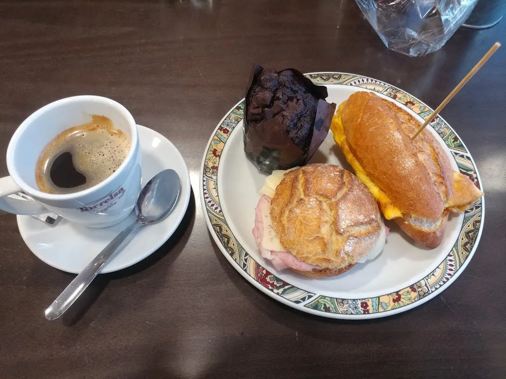 EDWIN I._Delseny: Tapas y pintxos | Bossòst_Bossòst_review