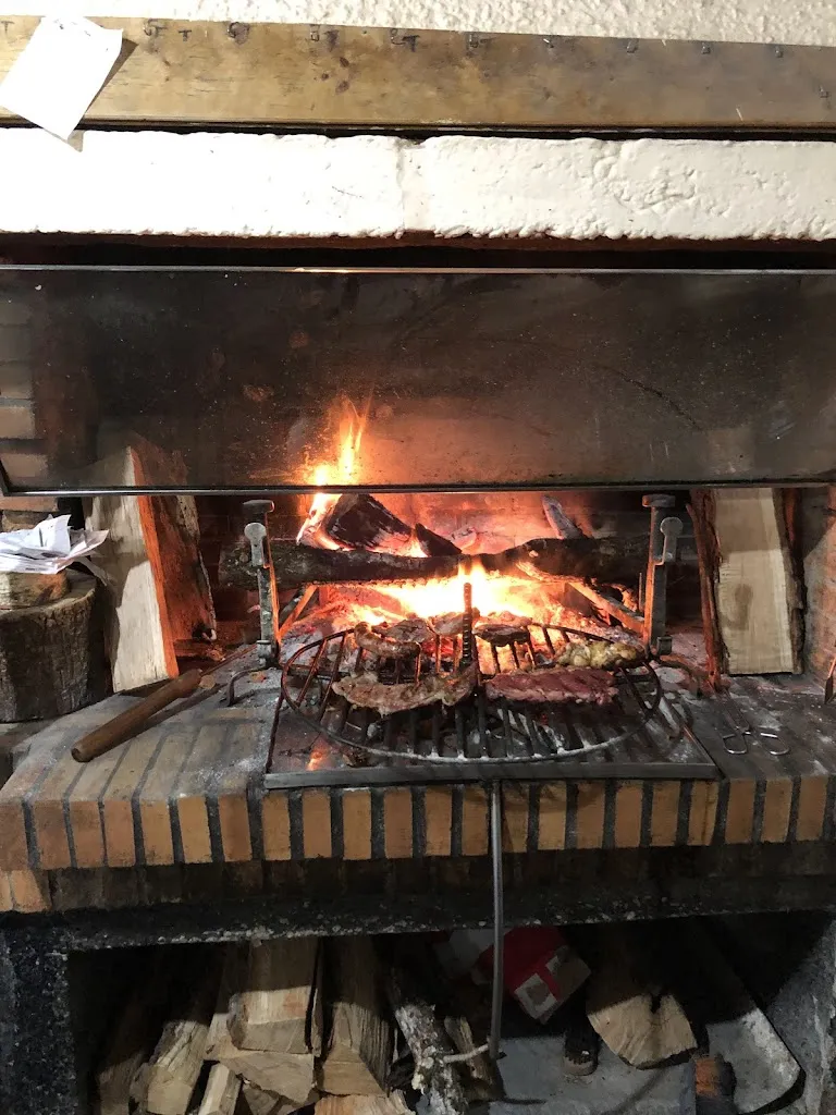 Peter Vladimirov_Bar restaurante borda llüsia bossòst_Bossòst_review