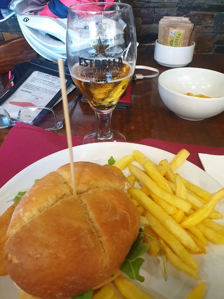 Wide OpenRoute_Era Cantoada_Bossòst_review