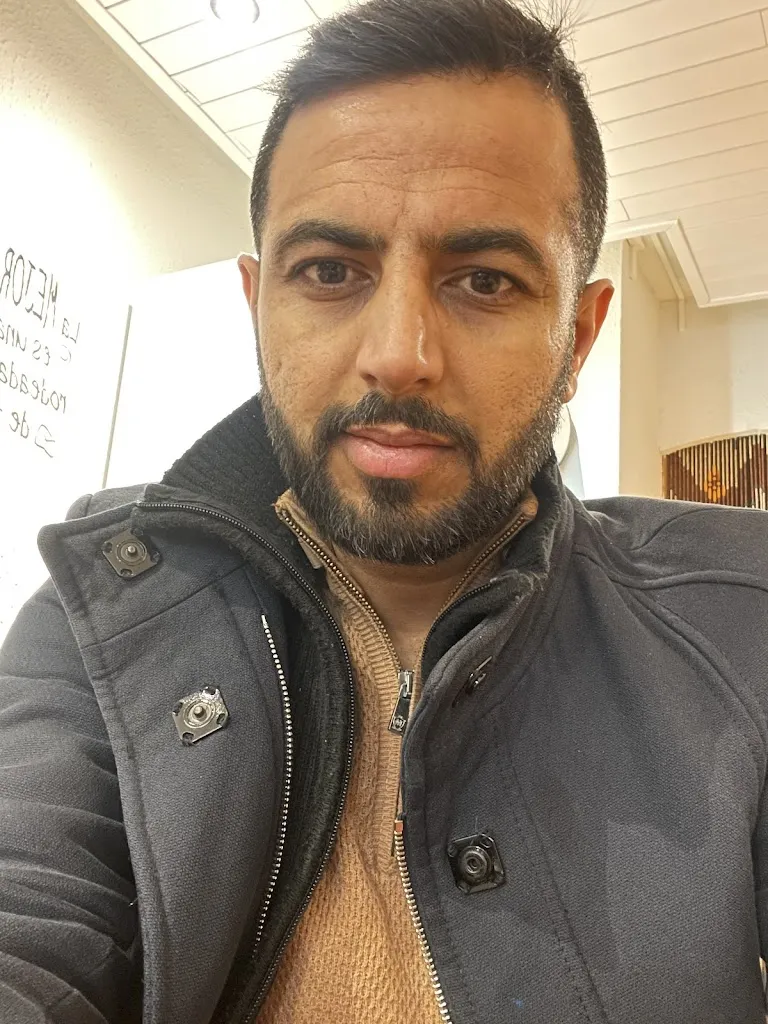 Qamar Farooq_Era Cantoada_Bossòst_review