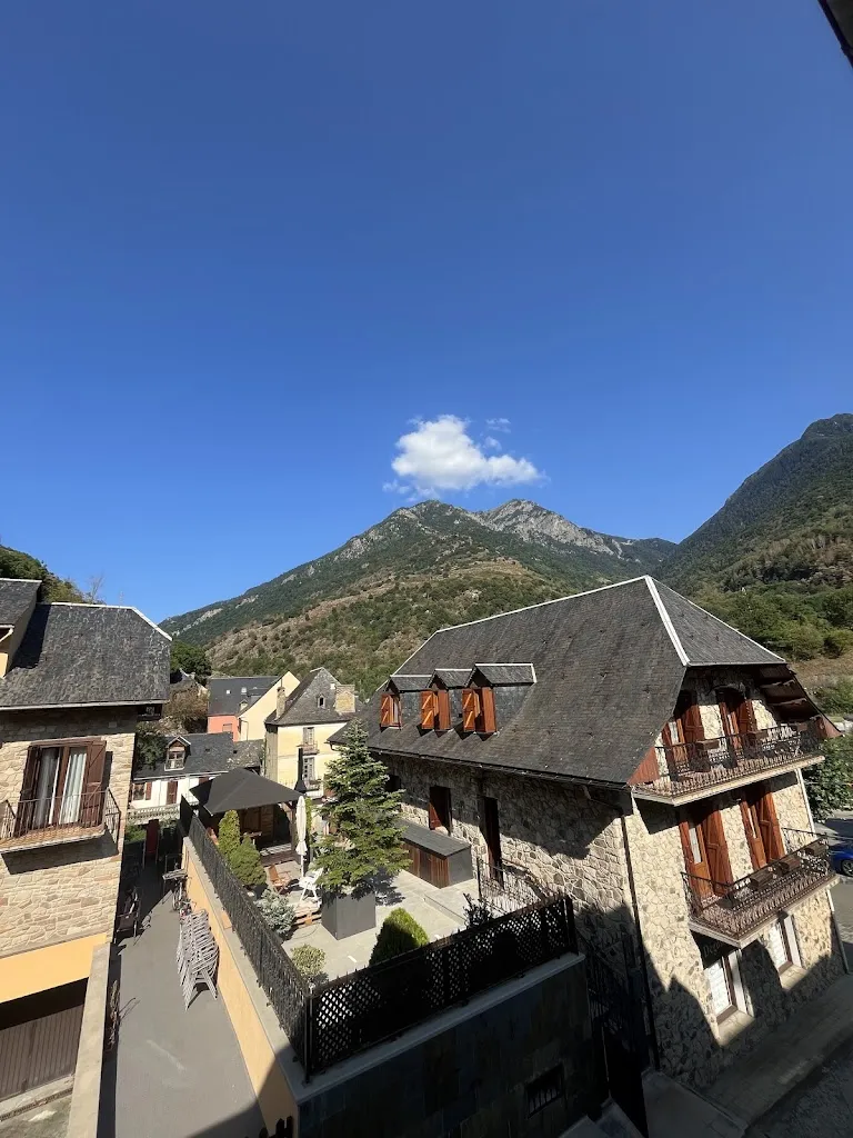 Hotel The Bossost_Bossòst_slider_image_3