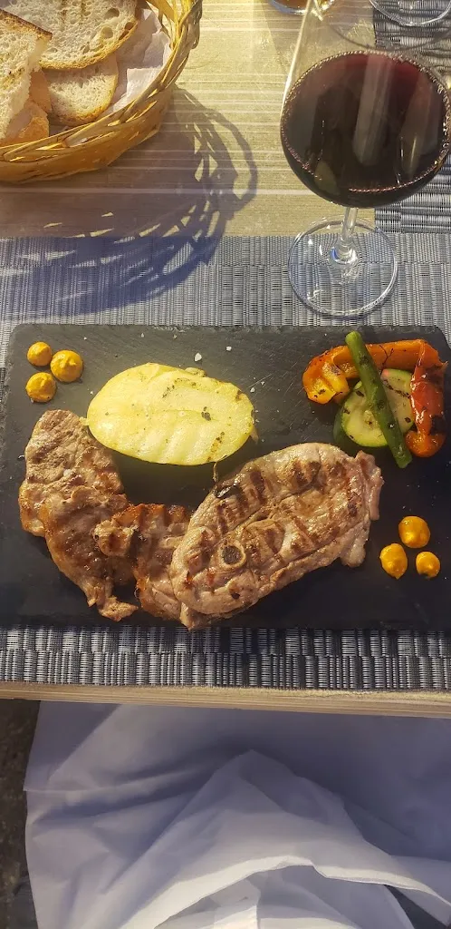Geoff Kidd_Restaurante A la Parrilla | Les_Bossòst_review