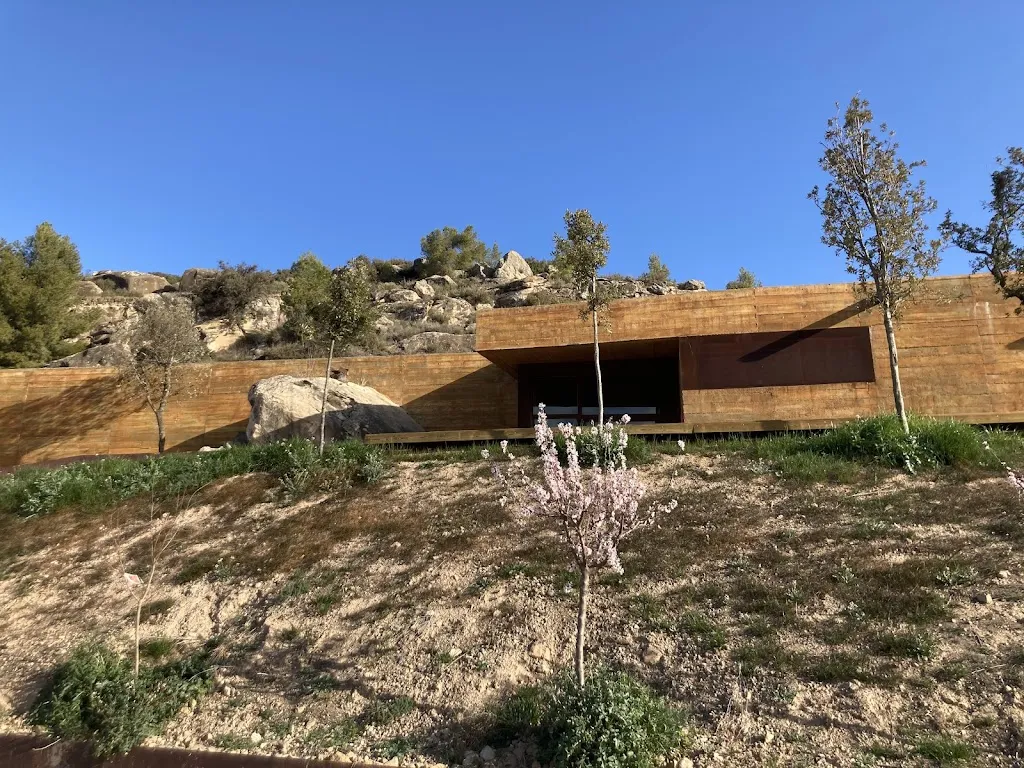 Roca dels Moros cave complex_Cogul El_slider_image_3