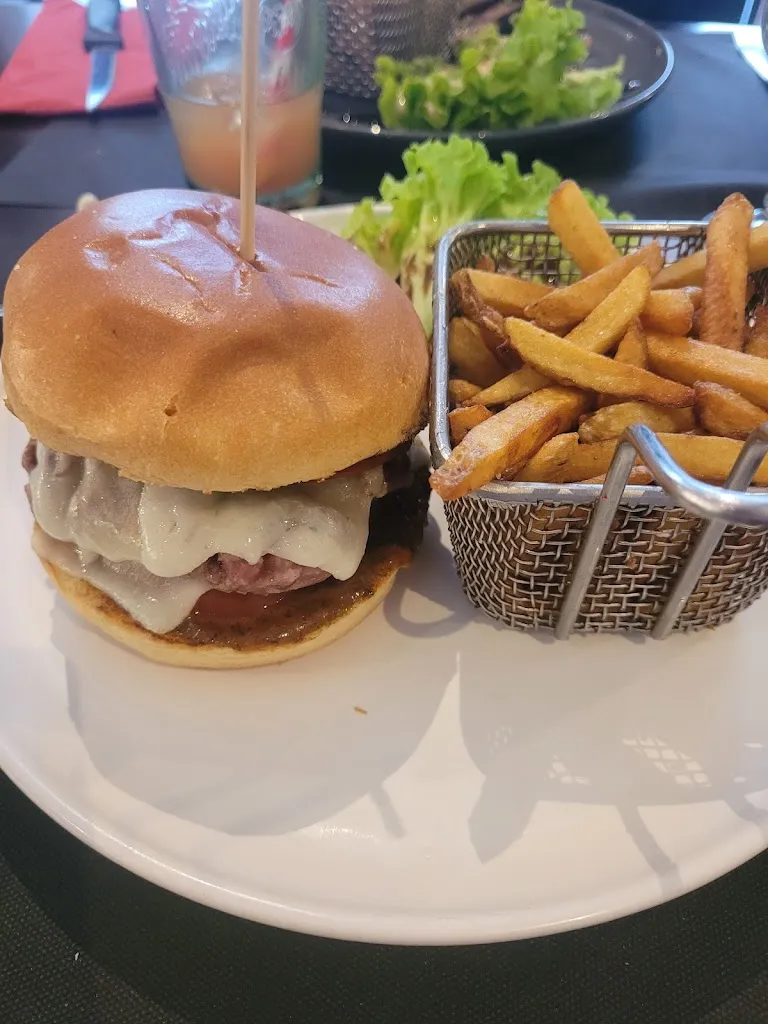 Le Trinquet_Canejan_slider_image_3