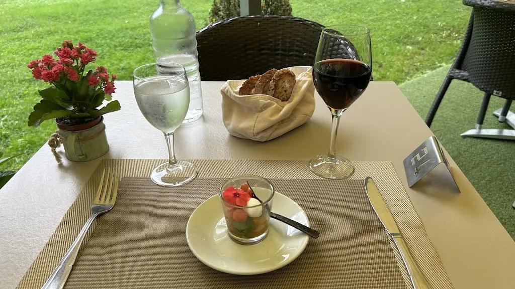 François B_Les Chais d'Haussmann_Canejan_review