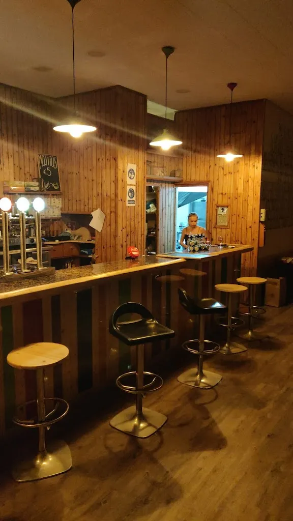 Fernando Hidalgo_La Societat - Bar & Rocodrom_Coll de Nargó_review