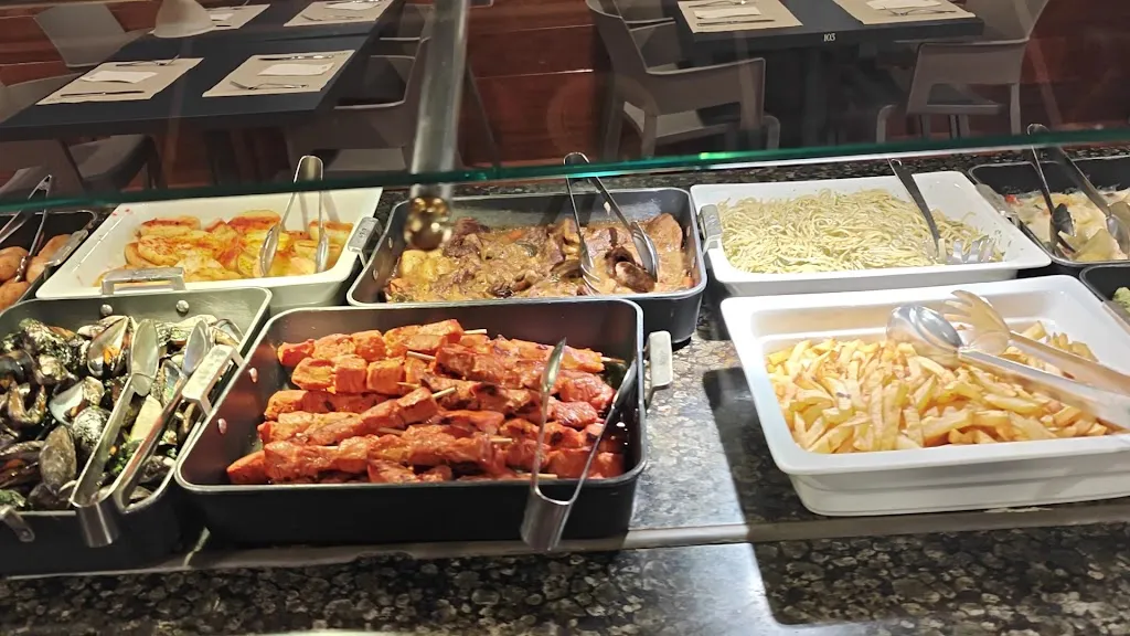 Restaurant del Llac_Castell de Mur_slider_image_2