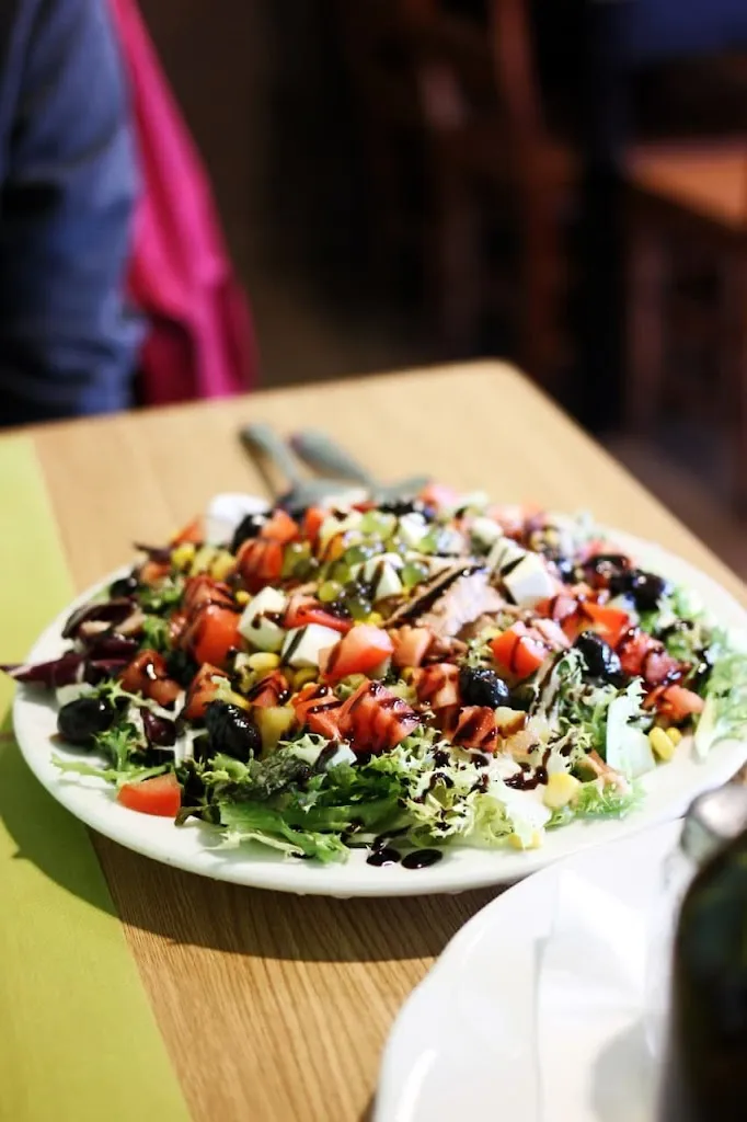 Anton Evmenenko_Bar Restaurant La Penya_Castell de Mur_review